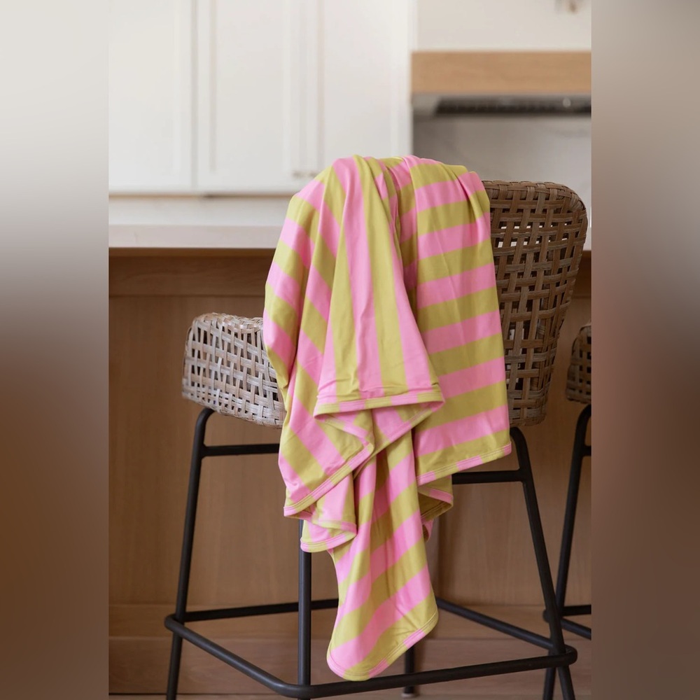 Striped Pink and Green Throw Blanket BRAND NEW, NEVER BEEN USED